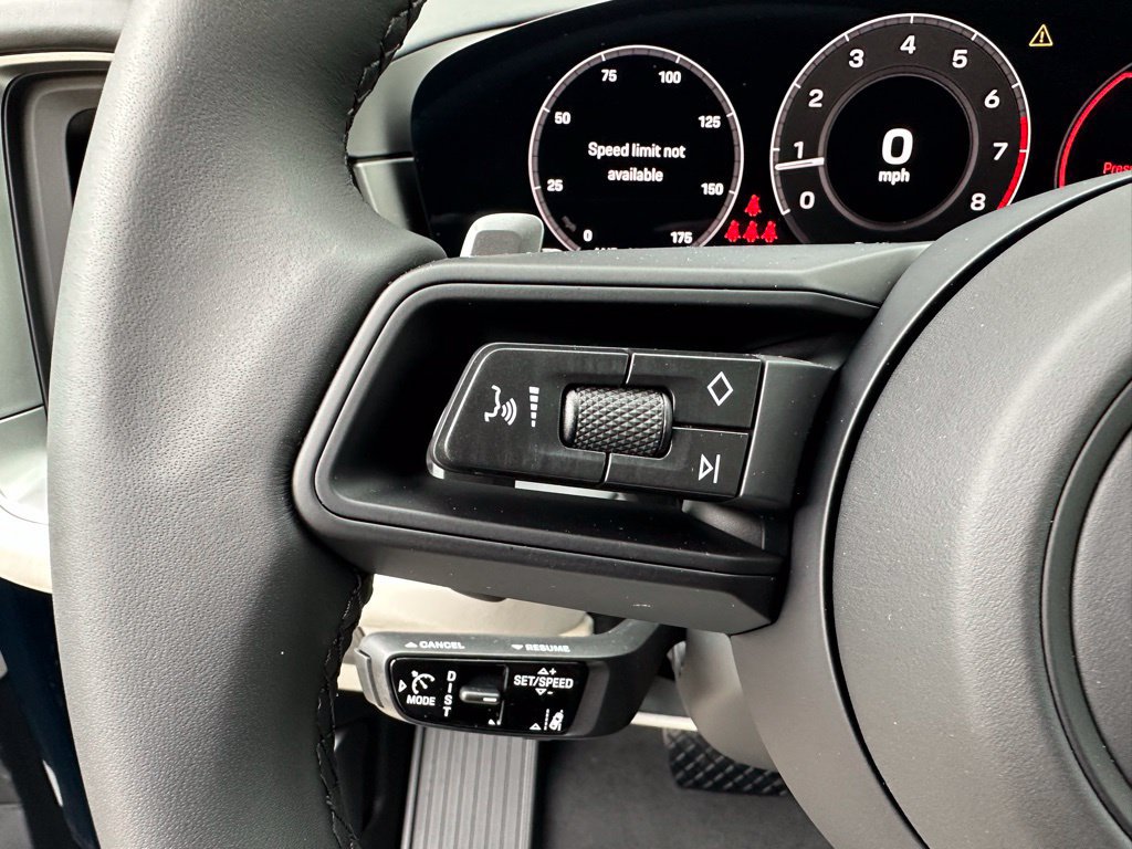 Certified 2026 Porsche Cayenne AWD/4WD image 18