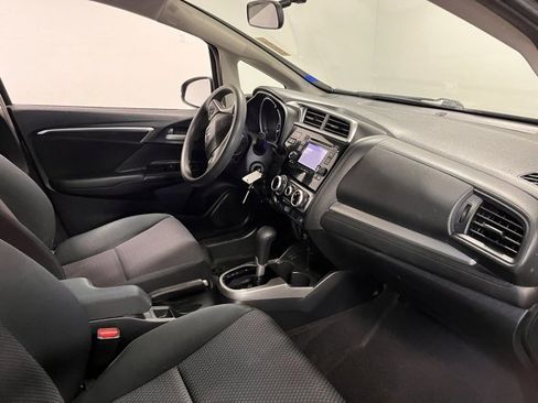 Used 2018 Honda Fit LX image 11