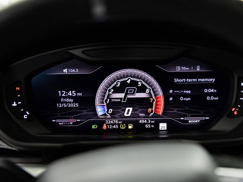 Used 2021 Lamborghini Urus image 25