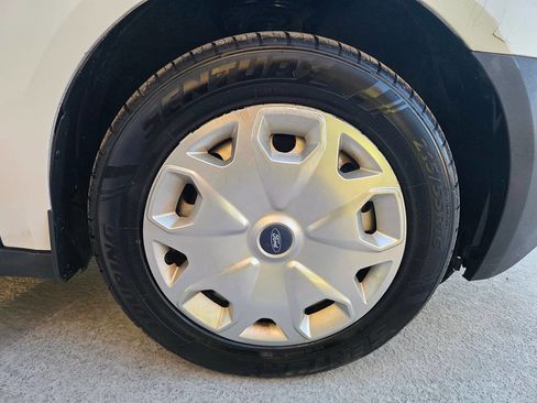 Used 2014 Ford Transit Connect XL image 48