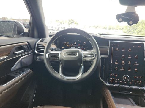 Certified 2026 GMC Acadia Denali Ultimate FWD image 15