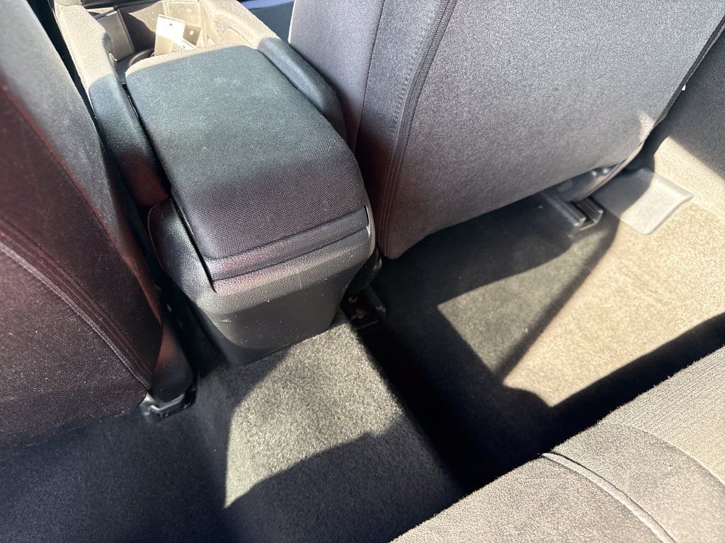 Used 2019 Honda Insight LX image 13