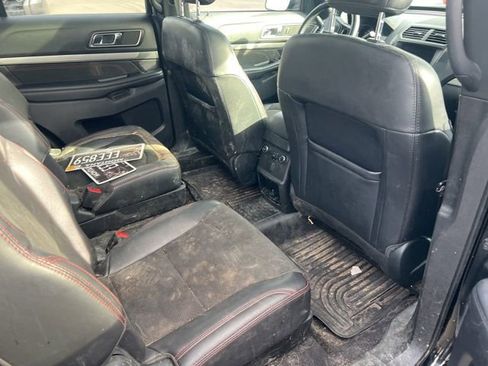 Used 2018 Ford Explorer XLT w/ Equipment Group 202A image 21