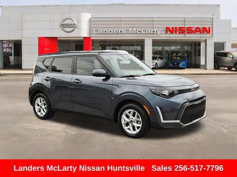 Used 2024 Kia Soul LX w/ Option Group 015 FWD image 1