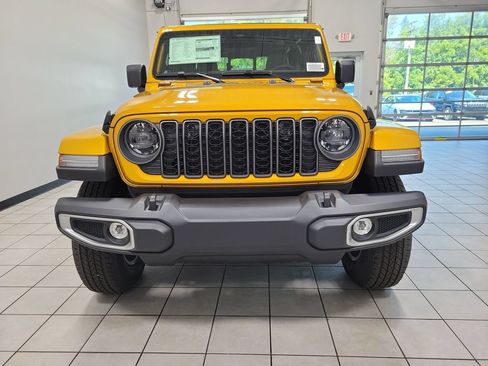New 2026 Jeep Gladiator Sport AWD/4WD image 2