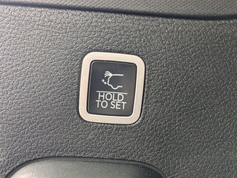 Used 2024 Jeep Wagoneer Series II image 14