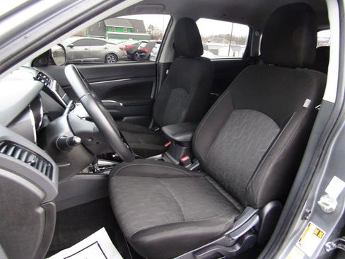 Used 2020 Mitsubishi Outlander Sport SE image 17