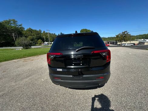 Used 2023 GMC Acadia SLE w/ Driver Convenience Package AWD/4WD image 4
