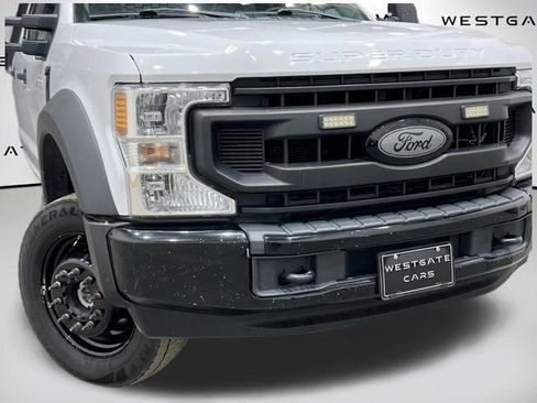 Used 2020 Ford F450 XL w/ Power Equipment Group image 35