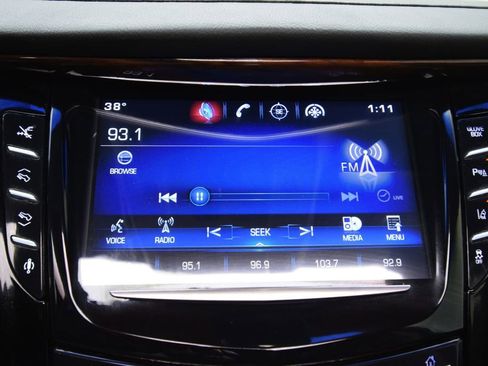 Used 2015 Cadillac Escalade Premium image 15