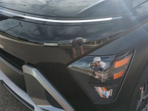 New 2026 Hyundai Kona SEL Premium image 10