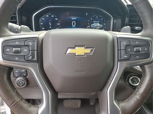 Used 2024 Chevrolet Silverado 1500 LTZ AWD/4WD image 12