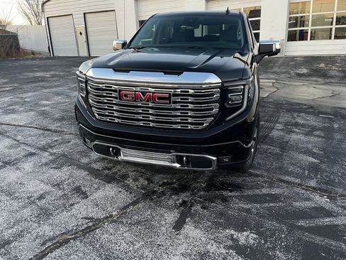 Used 2024 GMC Sierra 1500 Denali w/ Denali Reserve Package image 6