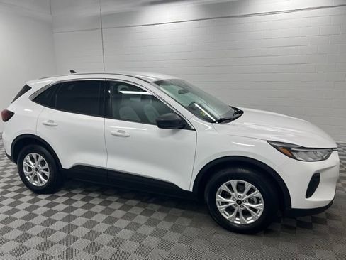 Used 2023 Ford Escape Active AWD/4WD image 4