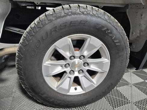 Used 2022 Chevrolet Silverado 1500 LT image 11