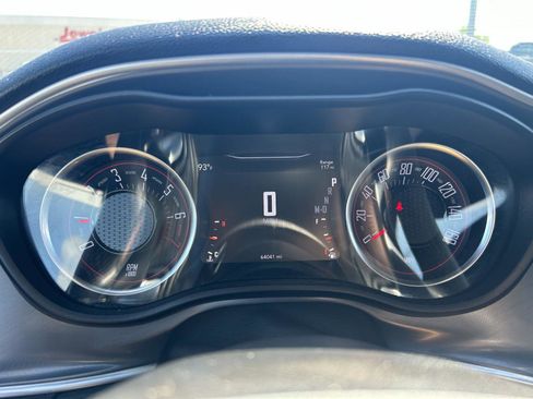 Used 2022 Dodge Challenger GT image 7