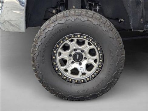 Used 2018 GMC Sierra 1500 SLT image 19