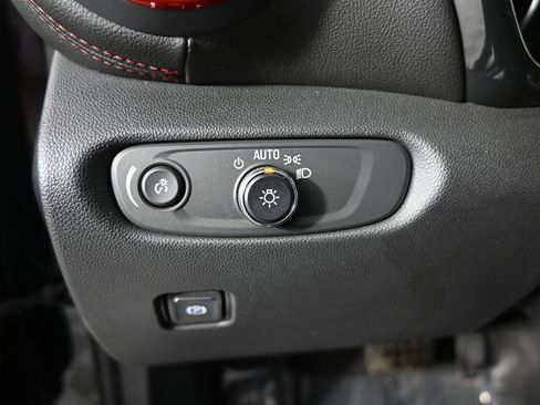 Used 2022 Chevrolet Blazer RS w/ Enhanced Convenience Package image 24