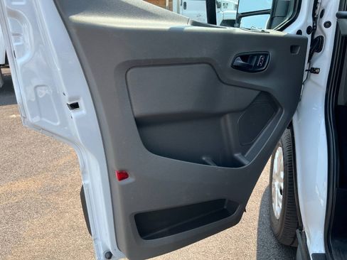 Used 2023 Ford Transit 350 XLT RWD image 9