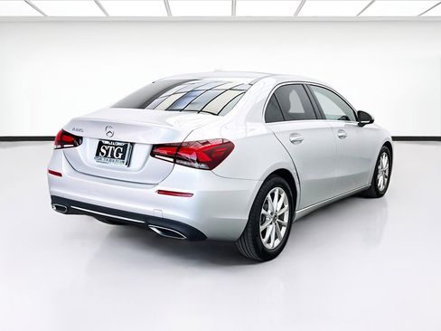 Used 2021 Mercedes-Benz A 220 image 4