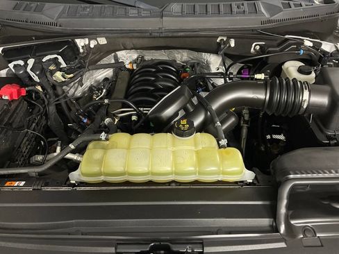 Used 2020 Ford F150 Lariat AWD/4WD image 9