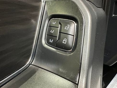 Used 2024 Ford F150 Lariat w/ FX4 Off-Road Package image 8