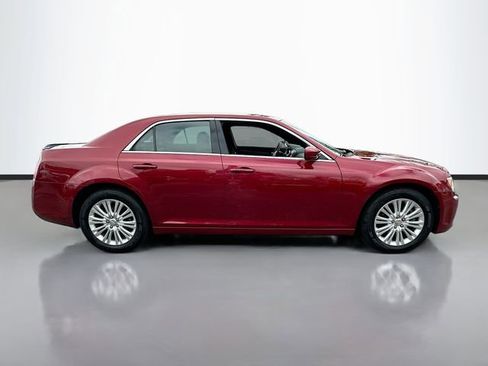 Used 2013 Chrysler 300 AWD w/ Driver Convenience Group image 5