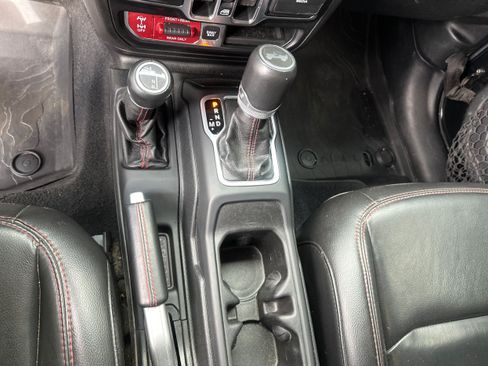Used 2020 Jeep Wrangler Unlimited Rubicon AWD/4WD image 14
