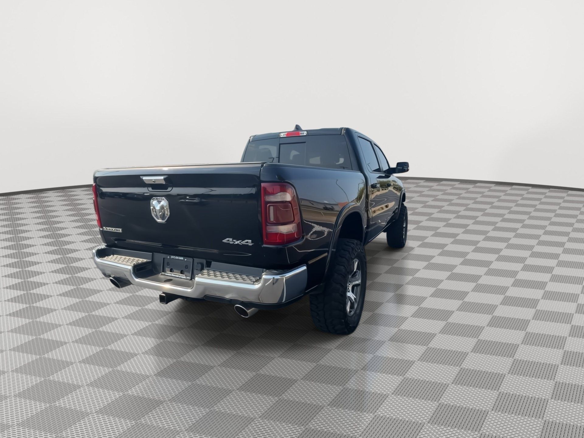Used 2020 RAM 1500 Laramie AWD/4WD image 8