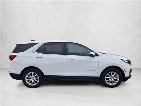 Used 2022 Chevrolet Equinox LT FWD image 4