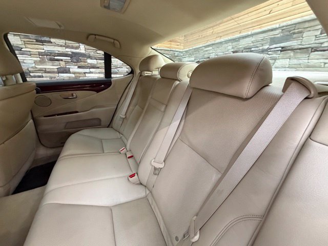 Used 2012 Lexus LS 460 AWD w/ Luxury Value Edition image 33