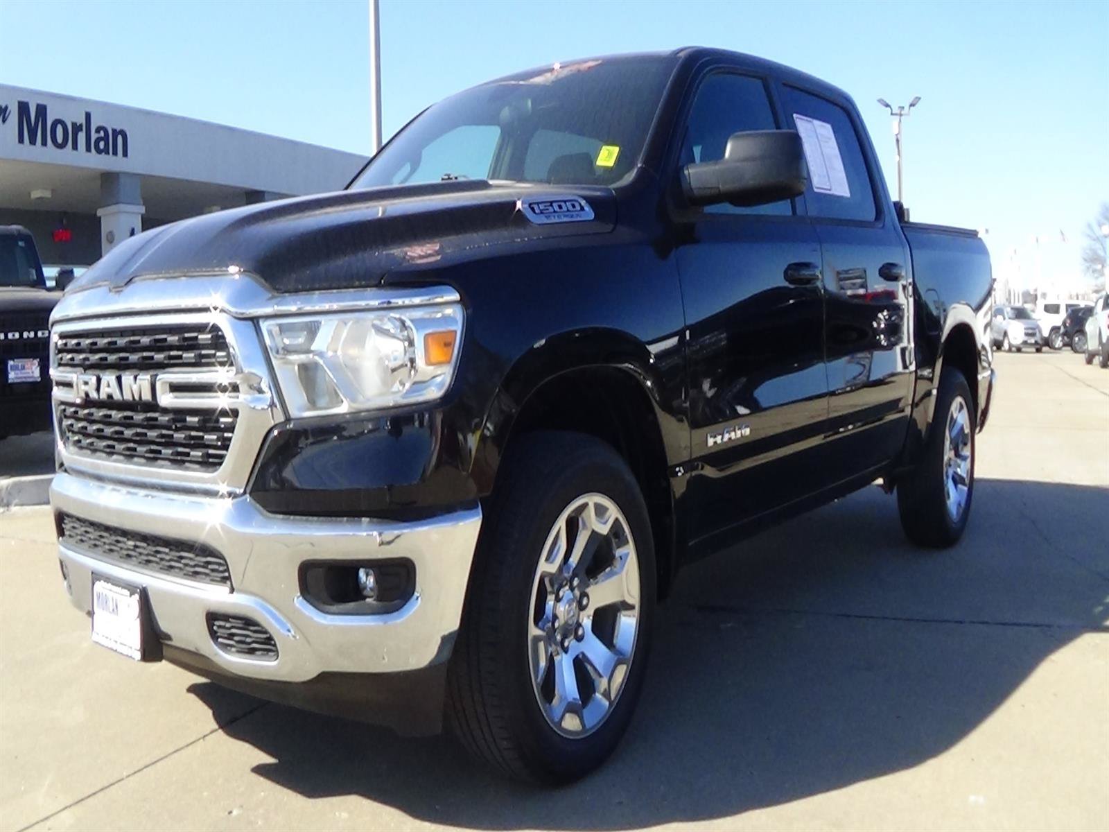 Used 2022 RAM 1500 Big Horn AWD/4WD image 2