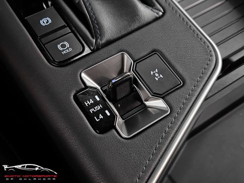 Used 2024 Lexus GX 550 w/ Accessory Package (2T) AWD/4WD image 34