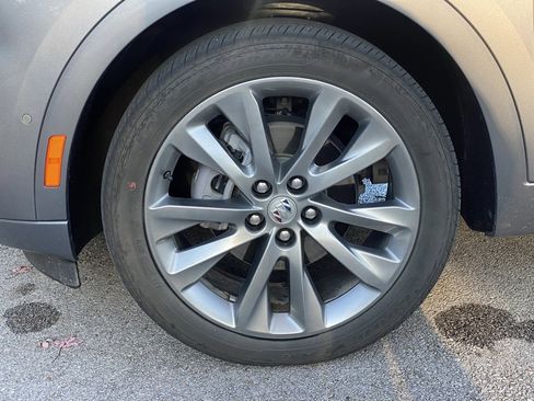 Used 2022 Buick Envision Avenir w/ Technology Package II image 43