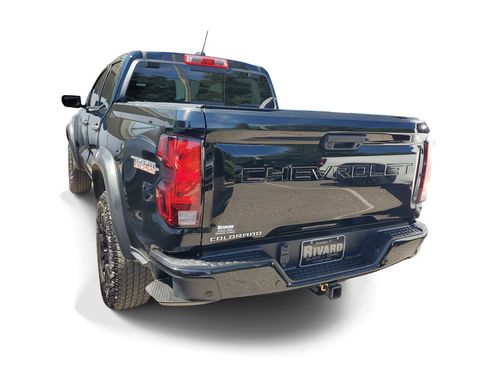 Used 2025 Chevrolet Colorado Trail Boss AWD/4WD image 3