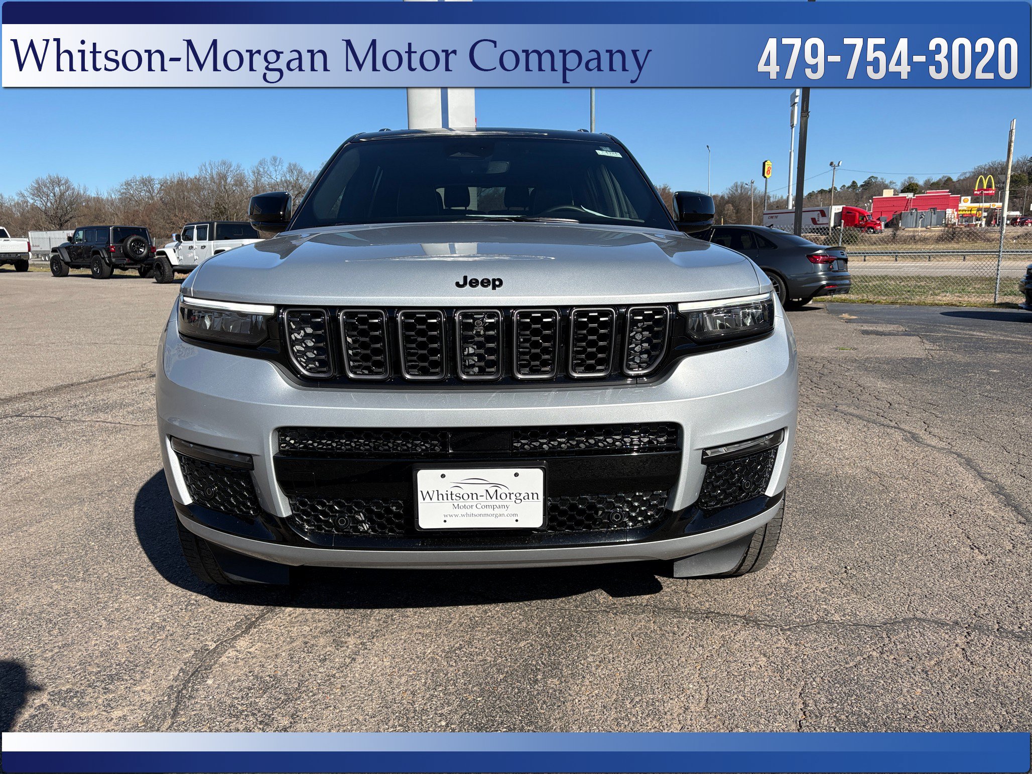 Used 2025 Jeep Grand Cherokee L Summit w/ Obsidian Package AWD/4WD image 3