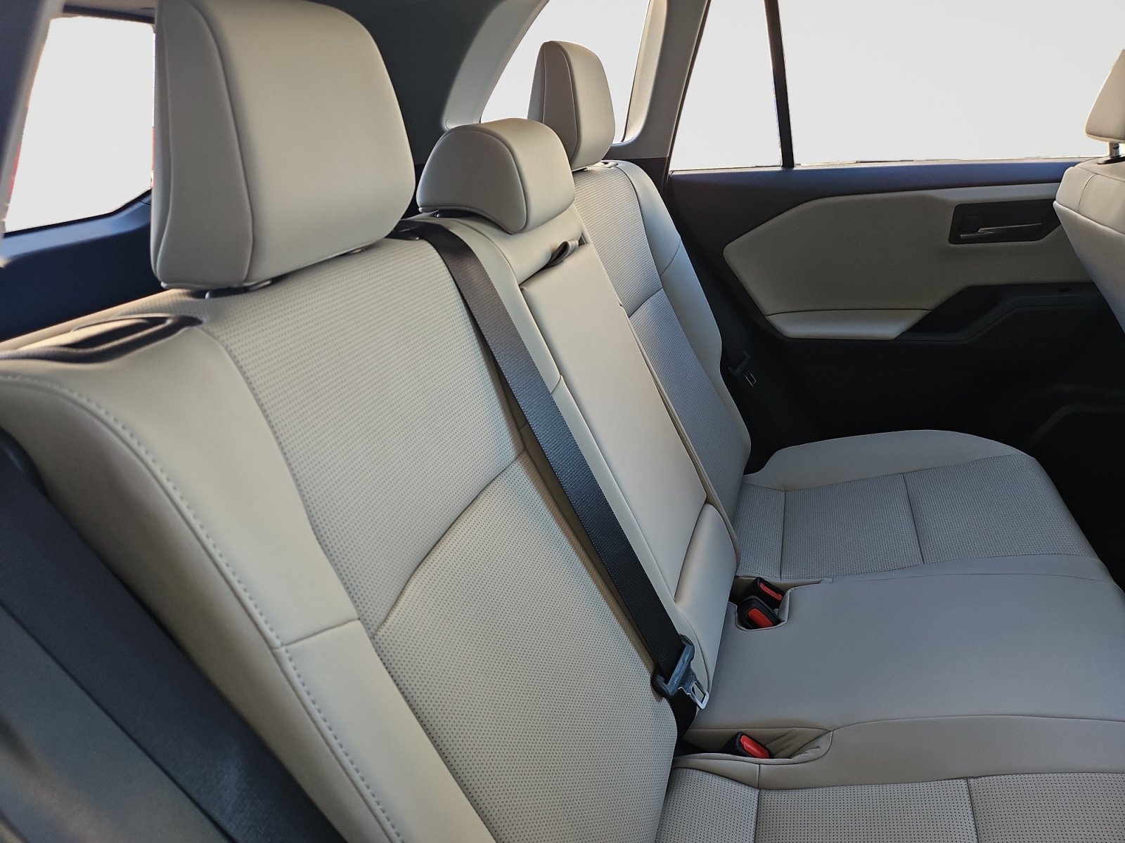 Used 2026 Toyota RAV4 XLE Premium w/ Weather Package FWD image 43