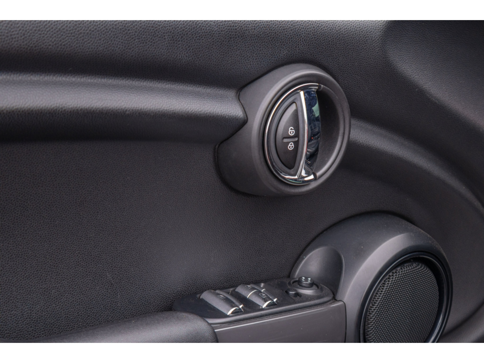 Used 2019 MINI Cooper Convertible FWD image 18