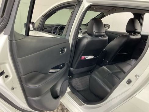 Used 2018 Nissan Leaf SL w/ SL Technology Package image 30