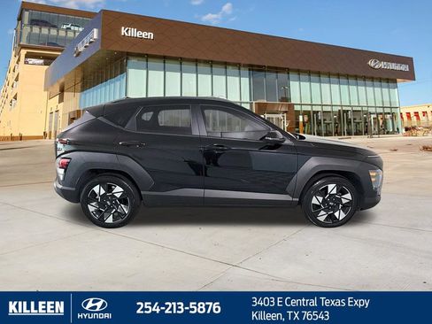 Used 2024 Hyundai Kona SEL FWD image 9