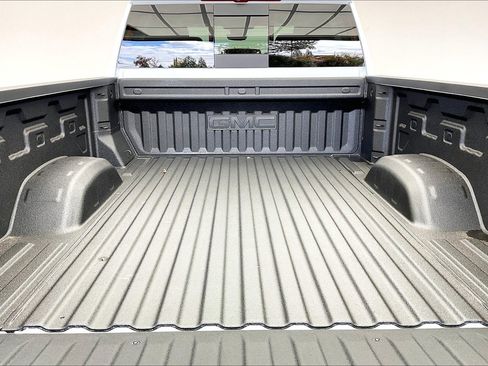 New 2026 GMC Sierra 2500 Denali w/ Denali Reserve Package image 11