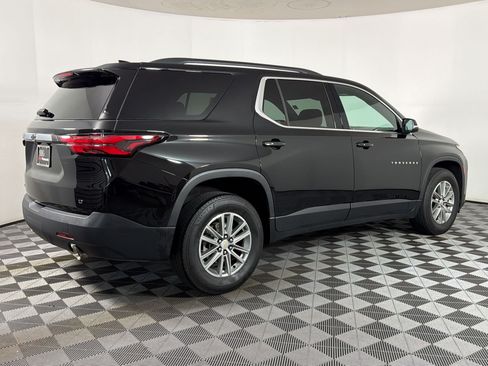 Used 2023 Chevrolet Traverse LT w/ LPO, Floor Liner Package FWD image 6