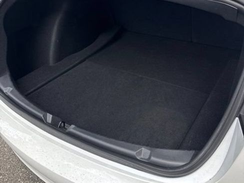 Used 2023 Tesla Model 3 Standard Range RWD image 9