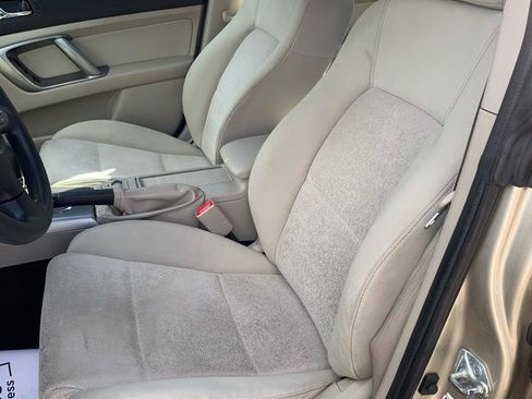 Used 2009 Subaru Outback 2.5i Special Edition image 7