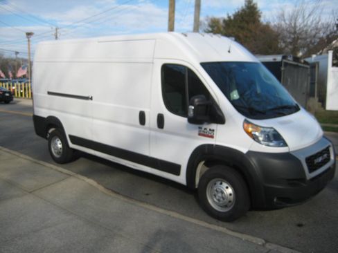 Used 2021 RAM ProMaster 2500 w/ Convenience Group image 3