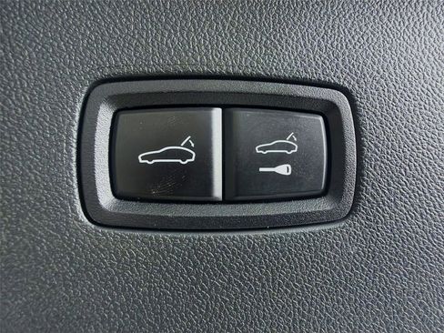 Certified 2022 Porsche Cayenne Turbo image 24