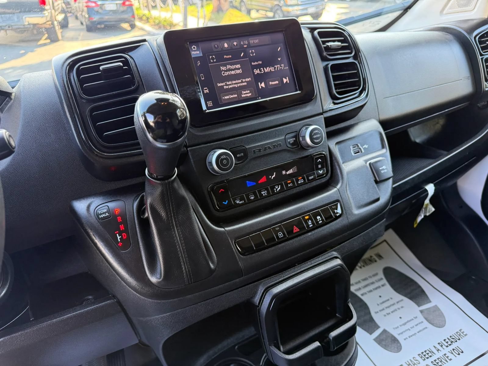 Used 2024 RAM ProMaster 2500 w/ Safety Group FWD image 22