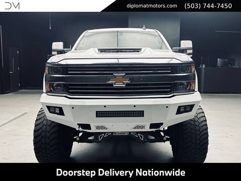 Used 2017 Chevrolet Silverado 2500 LT AWD/4WD image 11