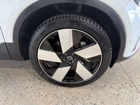 Used 2023 Volvo C40 P8 Recharge Ultimate AWD/4WD image 36