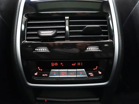 Used 2026 BMW X7 M60i image 92